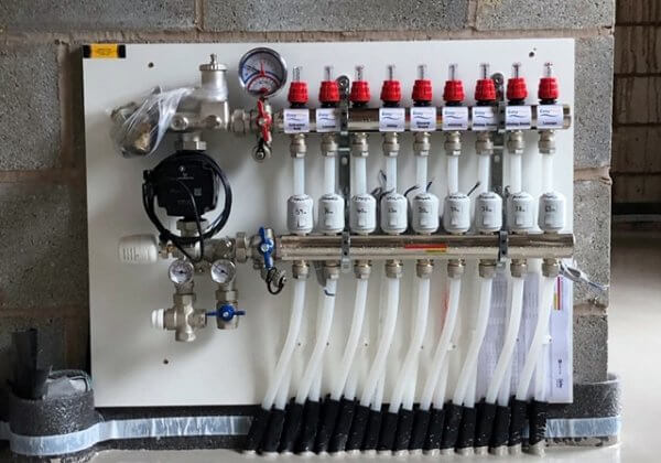 Flowing Thermio Screeds | Gypsol | Liquid Floor Anhydrite Screeds | Water Underfloor Heating Liverpool | Gyvlon | Cemfloor |