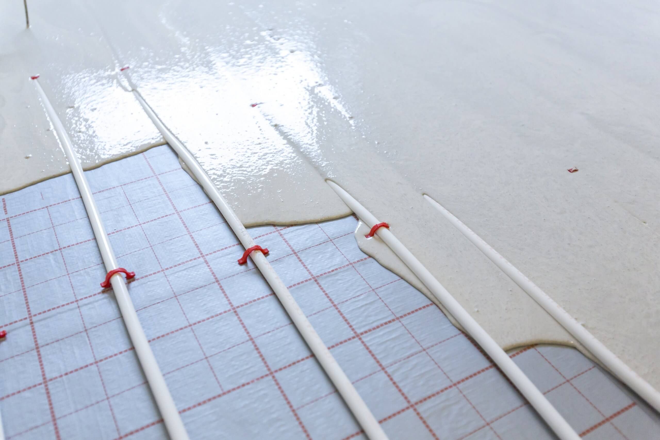 The Benefits Of Pumping Floor Screedmin Easyflow Underfloor