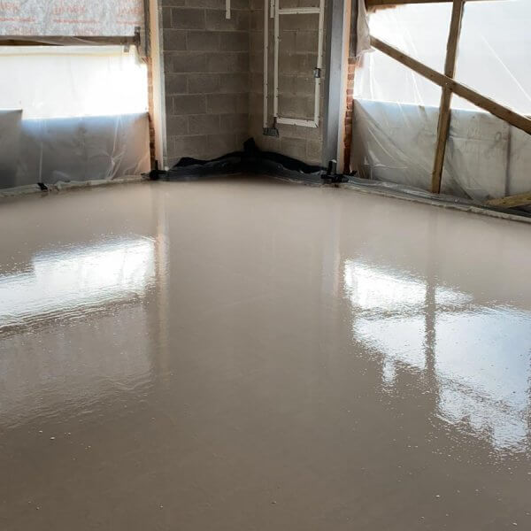 gyvlon screed drying and curing over underfloor heating pipes