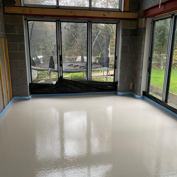 Flowing Thermio Screeds | Water Underfloor Heating Manchester | Gypsol | Liquid Floor Anhydrite Screeds | Cemfloor |