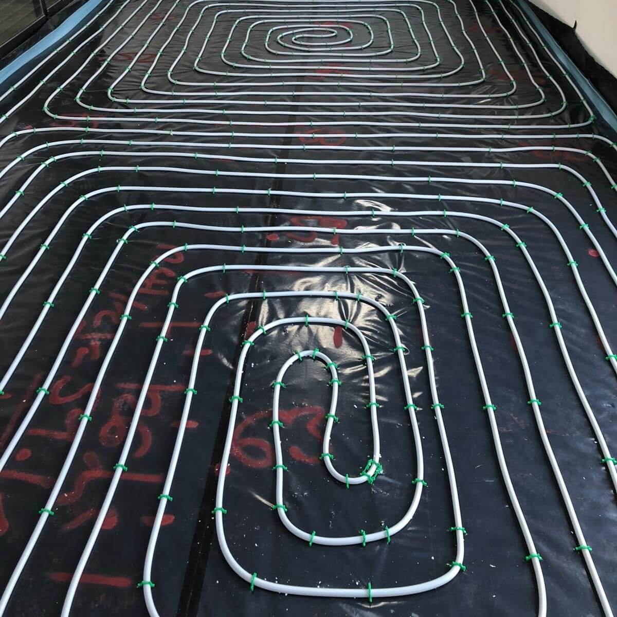 How Does Underfloor Heating Work? UFH Installation Liquid Screed