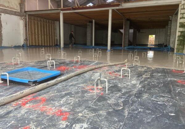 large-scale commercial floor screeding project