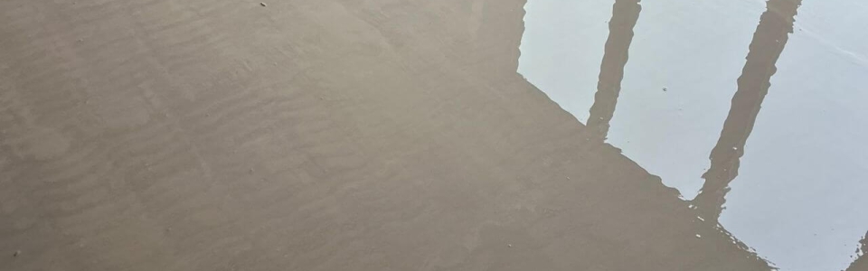 Liquid floor screeding in a barn conversion project